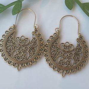 BRAND NEW Antique Goldtone Hoop Earrings